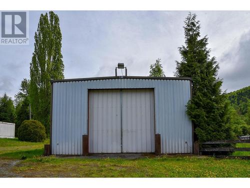 4670 Lowrie Avenue, Terrace, BC - Outdoor
