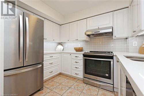 505 - 300 Balliol Street, Toronto, ON - Indoor Photo Showing Kitchen With Stainless Steel Kitchen With Upgraded Kitchen