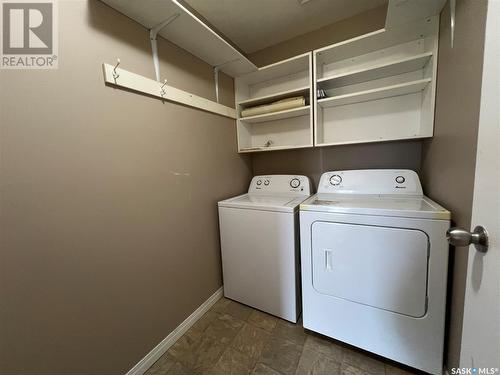 309 3308 33Rd Street W, Saskatoon, SK - Indoor Photo Showing Laundry Room