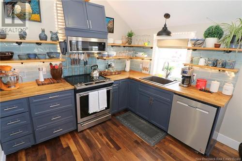 11 Cook Road, Grand Manan, NB - Indoor Photo Showing Kitchen