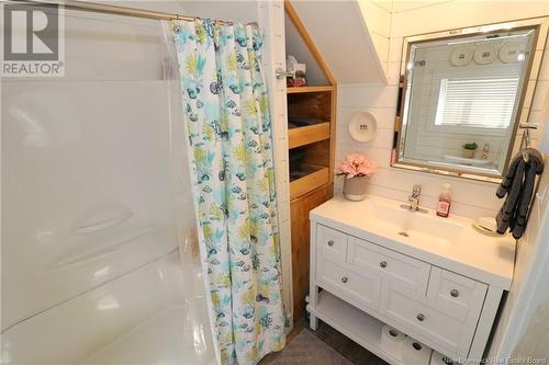 11 Cook Road, Grand Manan, NB - Indoor Photo Showing Bathroom