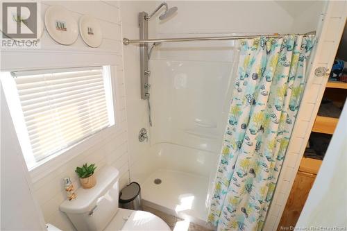 11 Cook Road, Grand Manan, NB - Indoor Photo Showing Bathroom