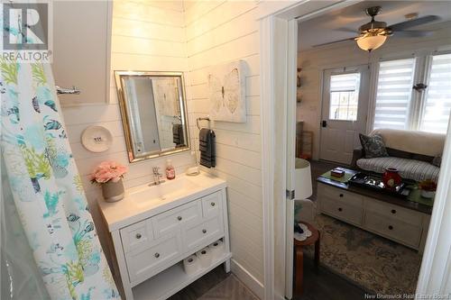 11 Cook Road, Grand Manan, NB - Indoor Photo Showing Bathroom