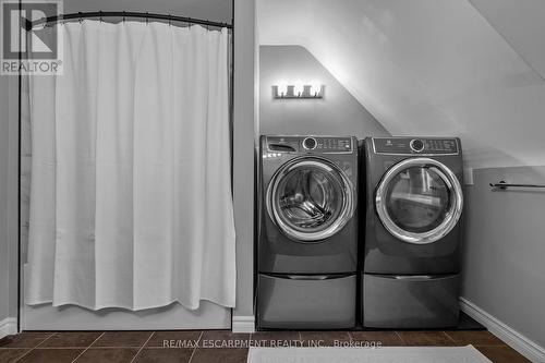 1480 Sawmill Road, Hamilton, ON - Indoor Photo Showing Laundry Room