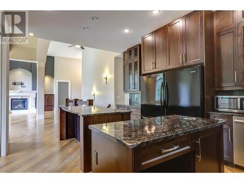 7180 Dixon Dam Road, Vernon, BC - Indoor Photo Showing Kitchen With Upgraded Kitchen