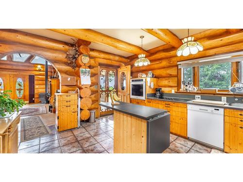 1072 Hagey Road, Lister, BC 