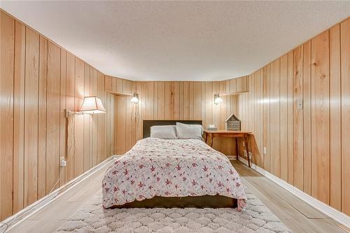 4117 Costello Court, Burlington, ON - Indoor Photo Showing Bedroom