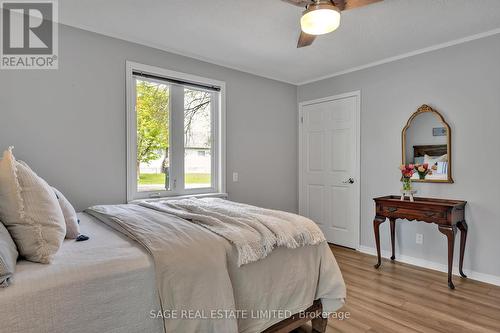 5 Rodman Drive, Kawartha Lakes, ON - Indoor Photo Showing Bedroom