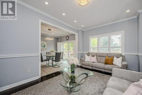 409 Spring Blossom Crescent, Oakville, ON - Indoor Photo Showing Living Room