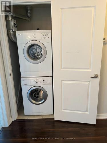 213 - 1077 Gordon Street, Guelph, ON - Indoor Photo Showing Laundry Room
