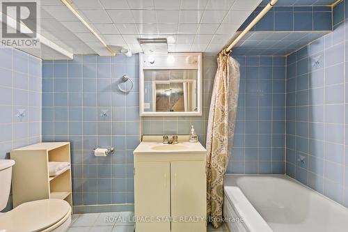 1234 Cannon Street E, Hamilton, ON - Indoor Photo Showing Bathroom