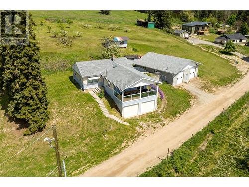 3820 38Th  N Avenue, Creston, BC - Outdoor