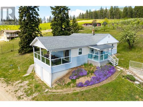 3820 38Th  N Avenue, Creston, BC - Outdoor With Deck Patio Veranda