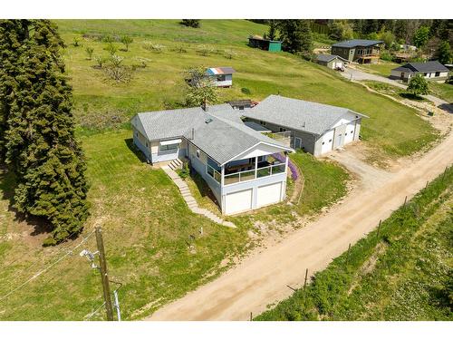 3820 38Th Avenue N, Creston, BC - Outdoor