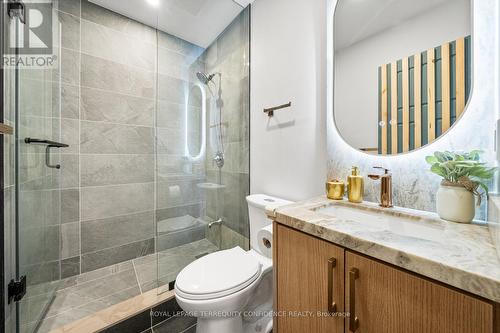 51 Heathview Avenue, Toronto, ON - Indoor Photo Showing Bathroom