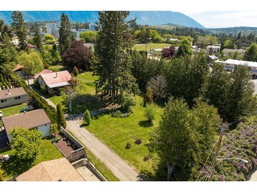 530 11Th Avenue S, Creston, BC - Outdoor With View