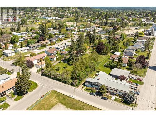 530 11Th  S Avenue, Creston, BC - Outdoor With View