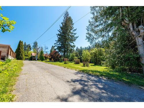 530 11Th Avenue S, Creston, BC - Outdoor