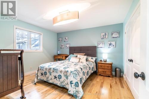 61 Homewood Park Road, Kawartha Lakes, ON - Indoor Photo Showing Bedroom