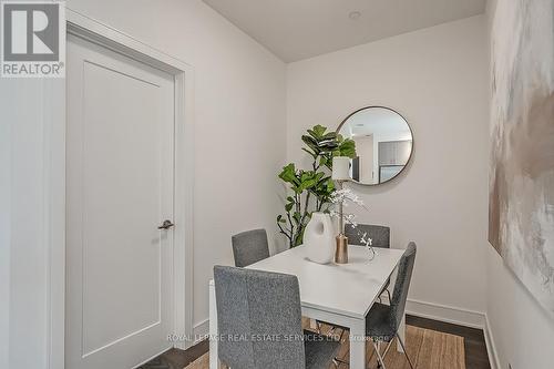 447 - 1575 Lakeshore Road W, Mississauga, ON - Indoor Photo Showing Dining Room