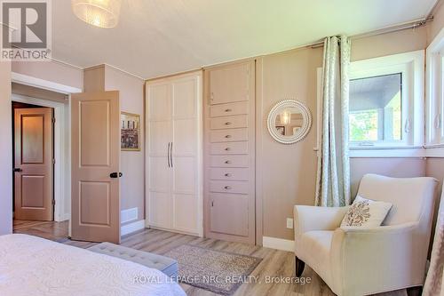270 Cherrywood Avenue, Fort Erie, ON - Indoor Photo Showing Bedroom