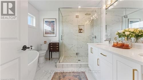 42 Aspen Circle, Thames Centre, ON - Indoor Photo Showing Bathroom