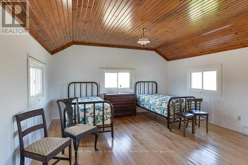 2225 Miriam Drive, Kawartha Lakes, ON - Indoor Photo Showing Bedroom