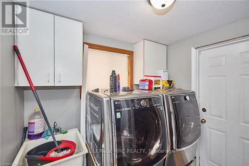 24 Tomahawk Drive, Grimsby, ON - Indoor Photo Showing Laundry Room
