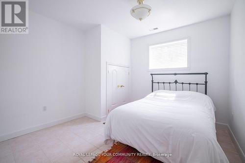 50 Glen Avenue N, Tiny, ON - Indoor Photo Showing Bedroom