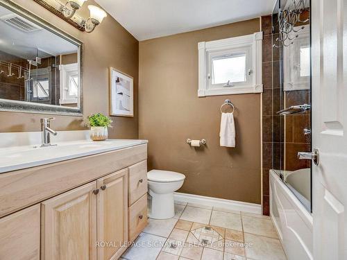 36 Copeland Rd, Brampton, ON - Indoor Photo Showing Bathroom