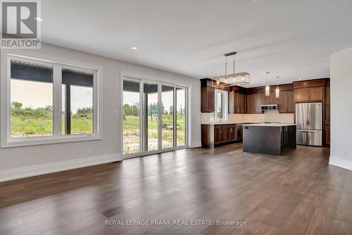 17 Avalon Drive, Kawartha Lakes, ON - Indoor Photo Showing Kitchen