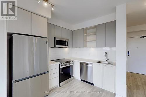 508 - 4655 Metcalfe Avenue, Mississauga, ON - Indoor Photo Showing Kitchen With Stainless Steel Kitchen With Upgraded Kitchen