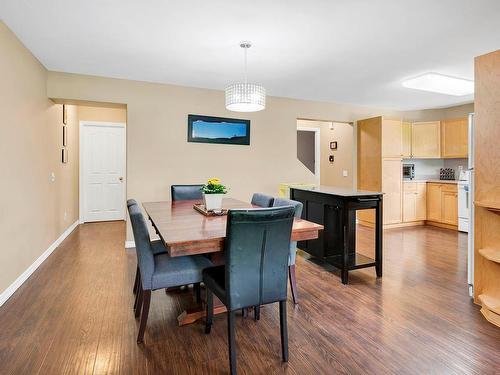 6-245 Whistler Drive, Kamloops, BC - Indoor Photo Showing Dining Room