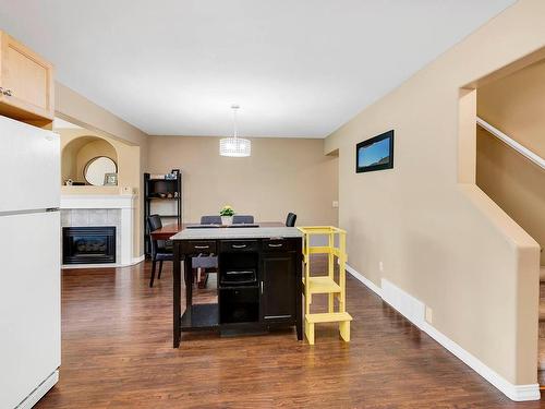 6-245 Whistler Drive, Kamloops, BC - Indoor With Fireplace