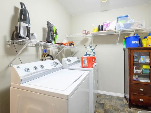 6-245 Whistler Drive, Kamloops, BC - Indoor Photo Showing Laundry Room