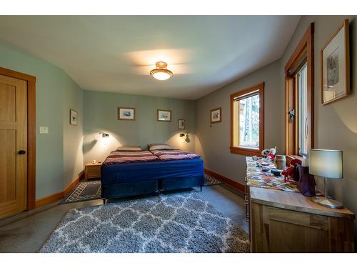 1438 Black Bear Drive, Golden, BC - Indoor Photo Showing Bedroom