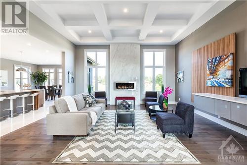 2315 Kilchurn Terrace, Ottawa, ON - Indoor Photo Showing Living Room