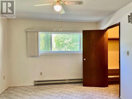 441 Oak Avenue, Sicamous, BC - Indoor Photo Showing Other Room