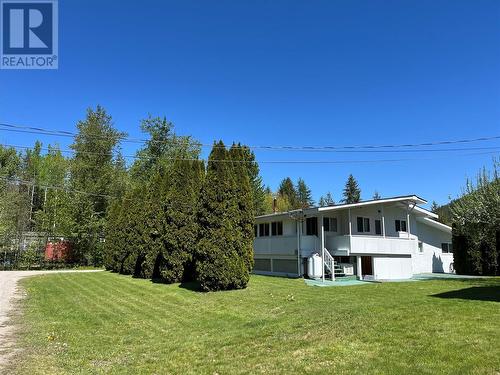 441 Oak Avenue, Sicamous, BC - Outdoor