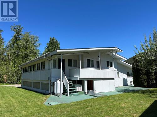 441 Oak Avenue, Sicamous, BC - Outdoor