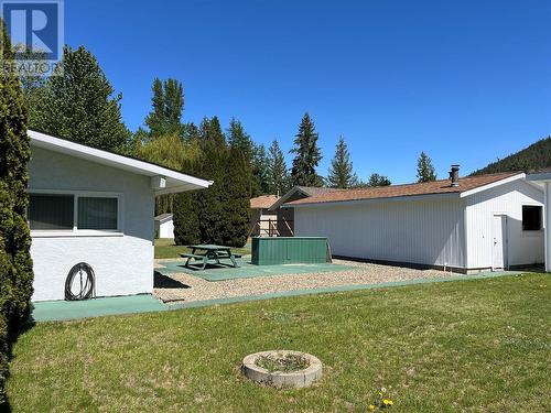 441 Oak Avenue, Sicamous, BC - Outdoor