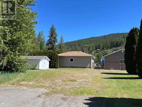 441 Oak Avenue, Sicamous, BC - Outdoor