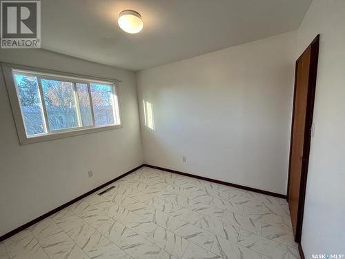 415 1St Avenue, Turtleford, SK - Indoor Photo Showing Other Room