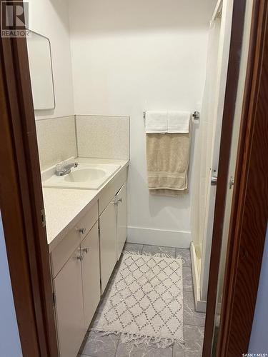 415 1St Avenue, Turtleford, SK - Indoor Photo Showing Bathroom