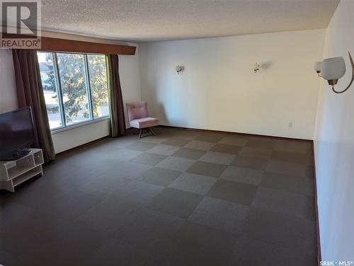 415 1St Avenue, Turtleford, SK - Indoor Photo Showing Other Room
