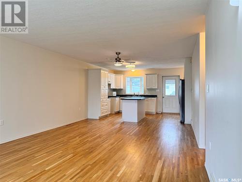 9 406 Tesky Crescent, Wynyard, SK - Indoor Photo Showing Kitchen