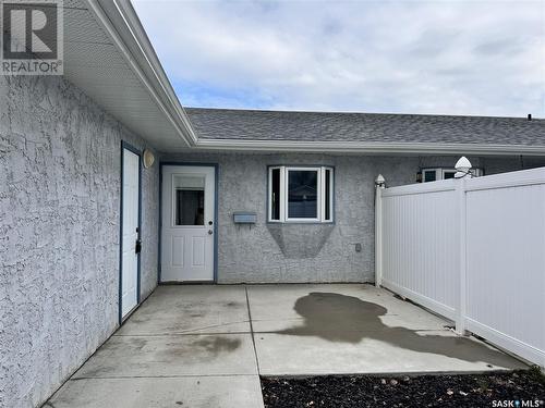 9 406 Tesky Crescent, Wynyard, SK - Outdoor With Exterior