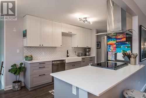 5298 Cambridge Road, Prince George, BC - Indoor Photo Showing Kitchen With Upgraded Kitchen