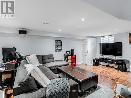26 Harold Street, Brampton, ON - Indoor Photo Showing Living Room