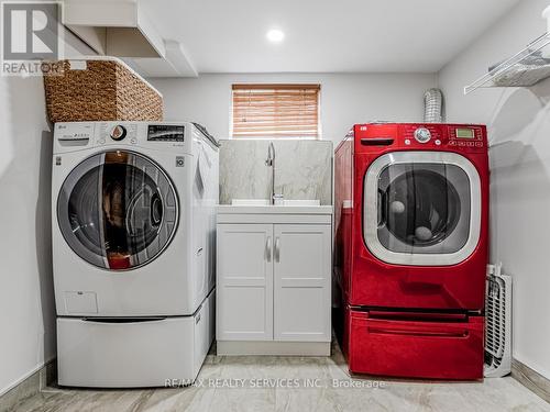 26 Harold Street, Brampton, ON - Indoor Photo Showing Laundry Room